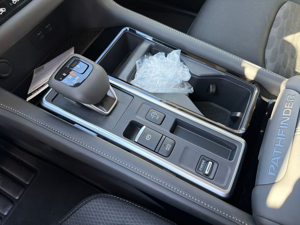 New 2026 Nissan Pathfinder SV 4D Sport Utility