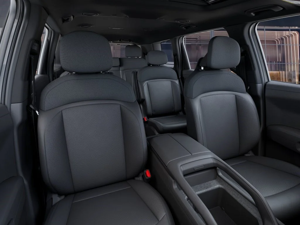 New 2027 White Pearl Kia S image 15