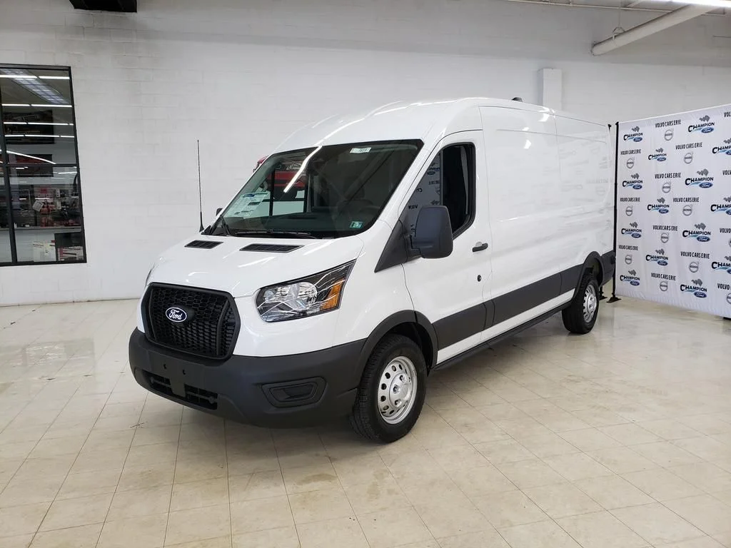 New 2026 Oxford White Ford Cargo Van image 3