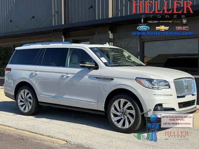 Used 2024 Ceramic Pearl Metallic Tri-Coat Lincoln Reserve image 1