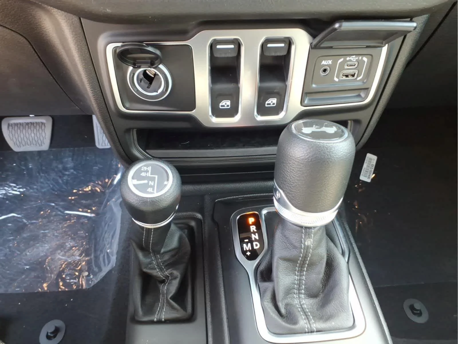 New 2026 Hydro Blue Pearlcoat Jeep Sport S image 11