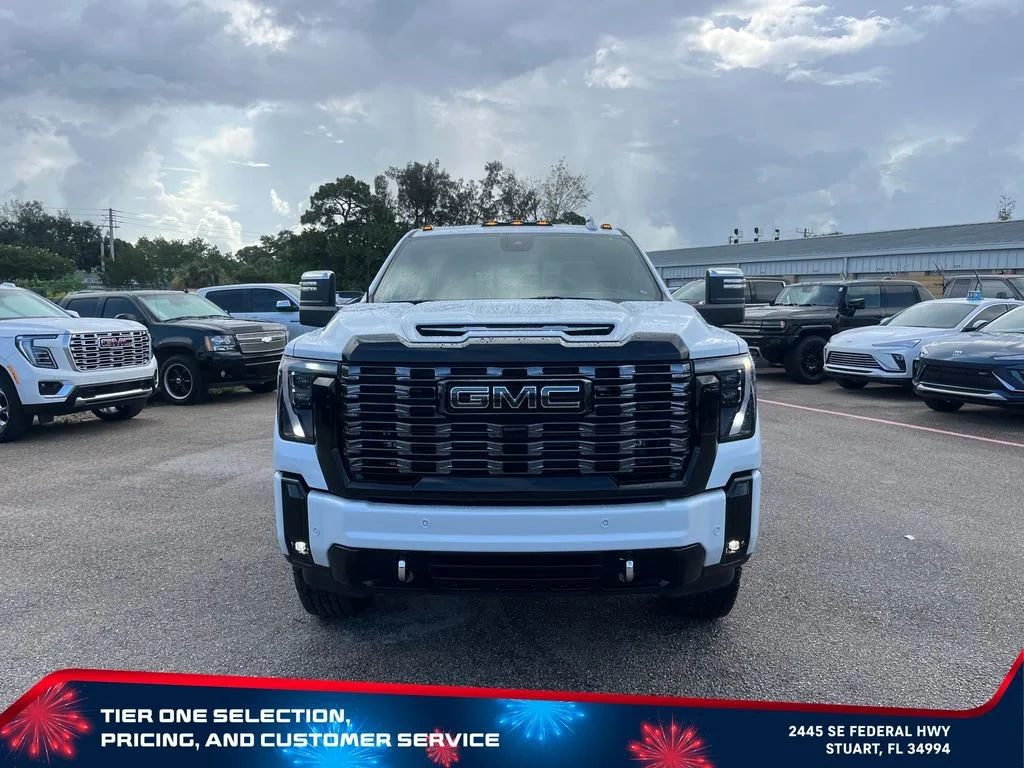 New 2026 Glacier White Tricoat GMC Denali Ultimate image 3