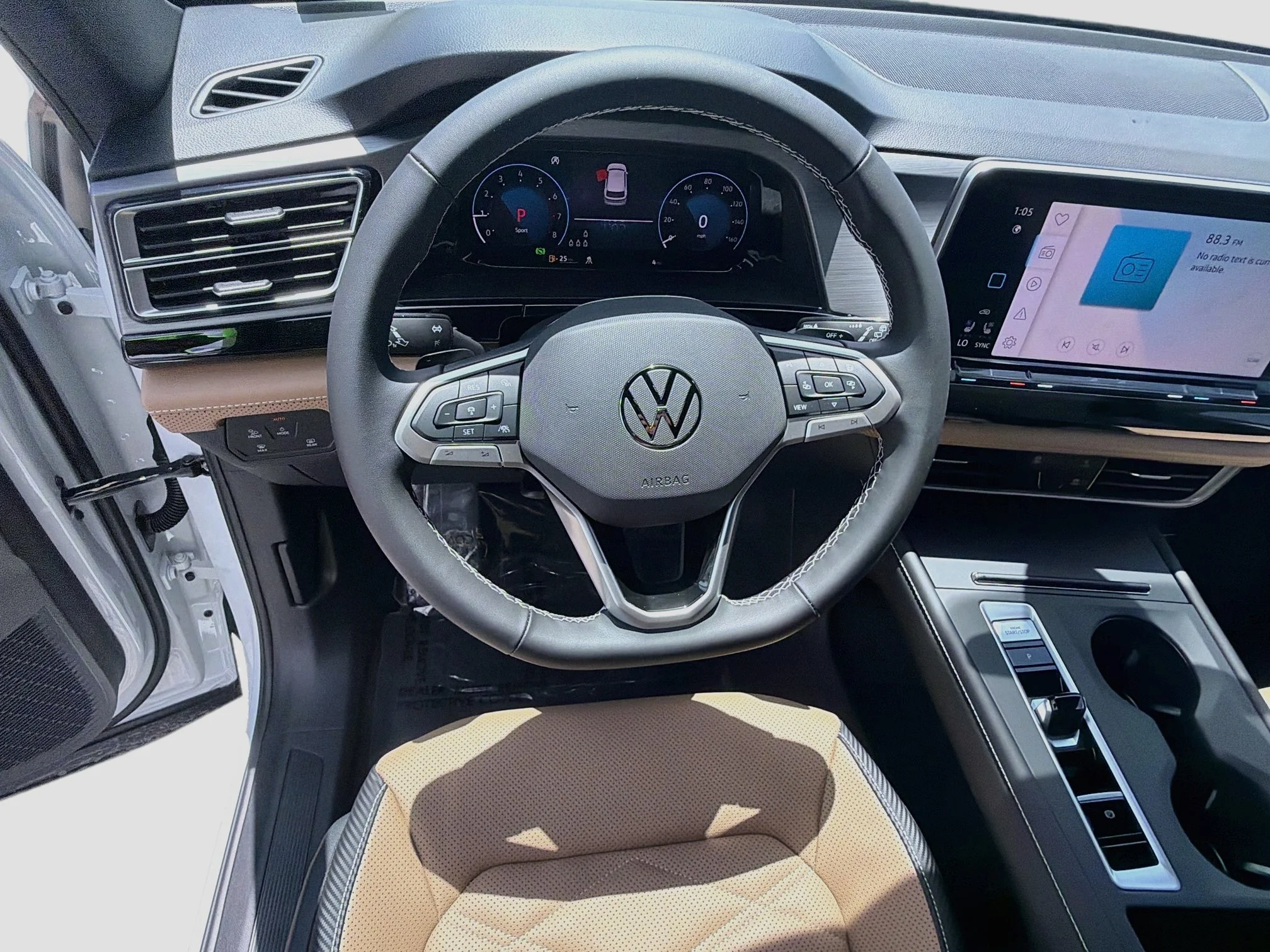New 2026 White Pearl Volkswagen 2.0T SE image 37