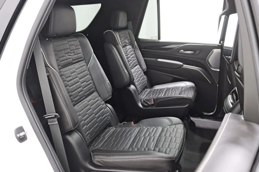 Used 2024 White Cadillac V-Series image 36
