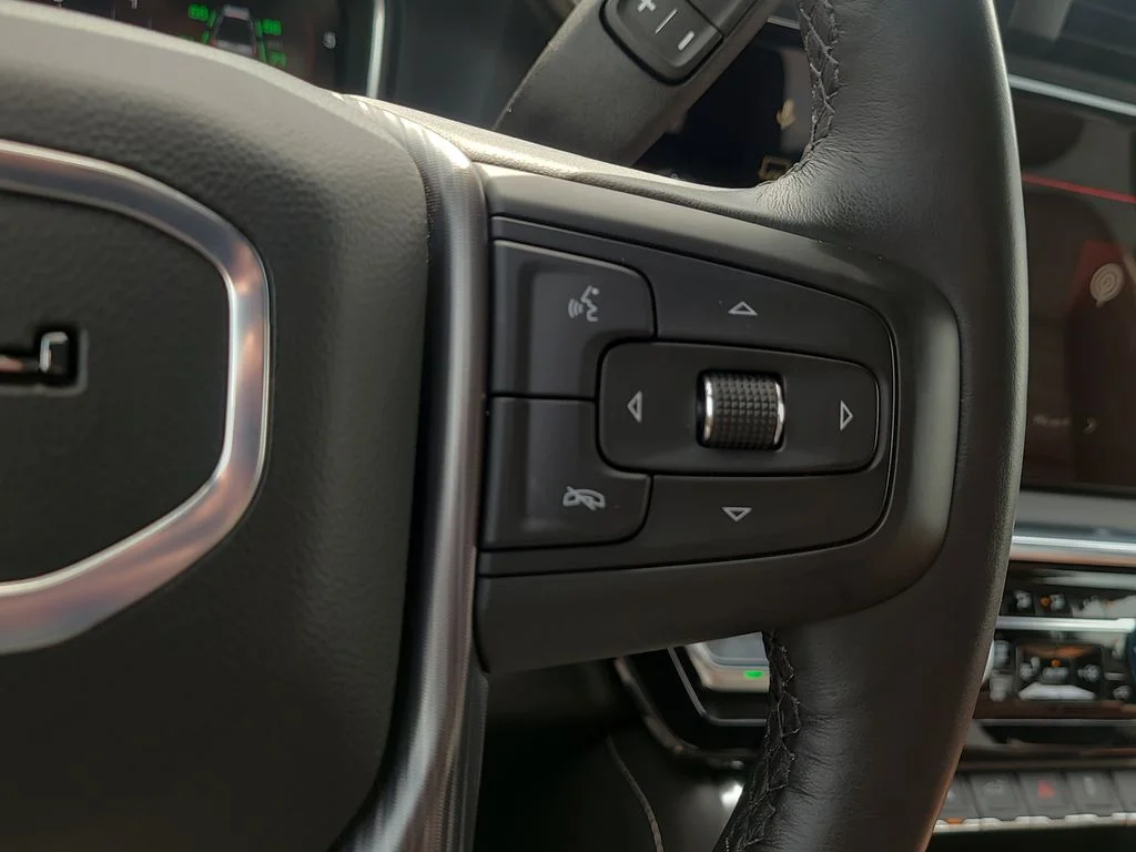 Used 2025 Blue GMC Denali Ultimate image 31