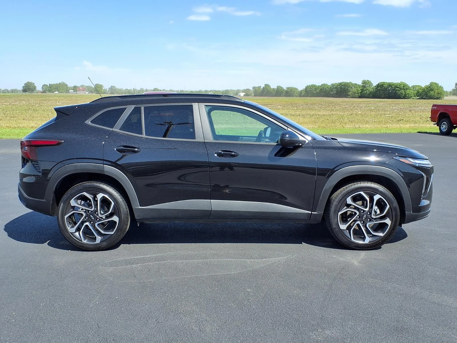 Used 2026 Black Chevrolet 2RS image 12