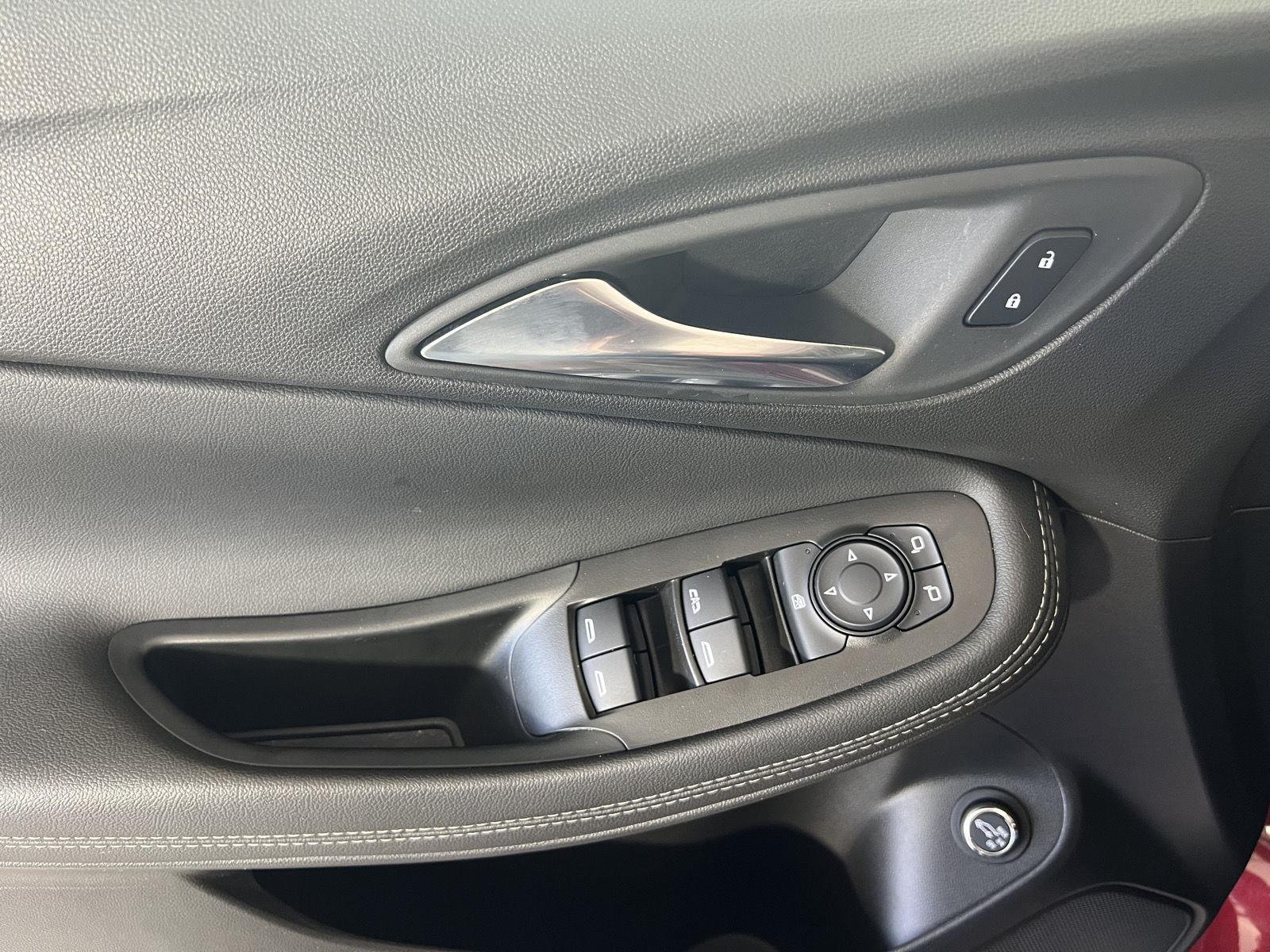 Used 2023 Cinnabar Metallic Buick Select image 6