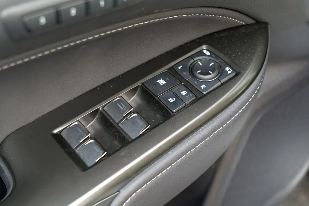 Used 2024 Eminent White Pearl Lexus 350 Premium image 19