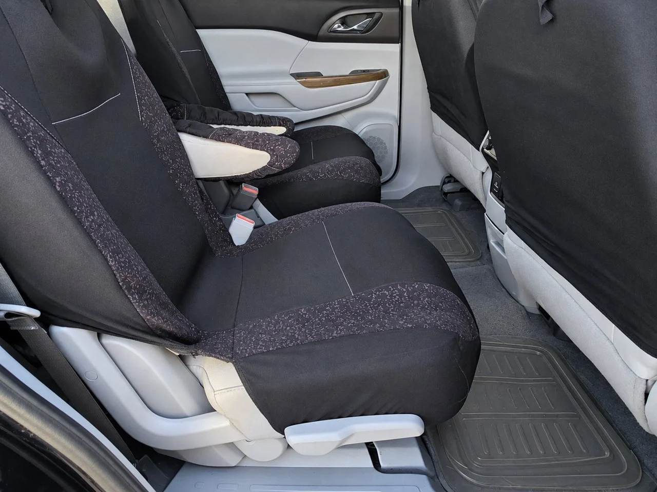 Used 2022 Ebony Twilight GMC SLE image 30