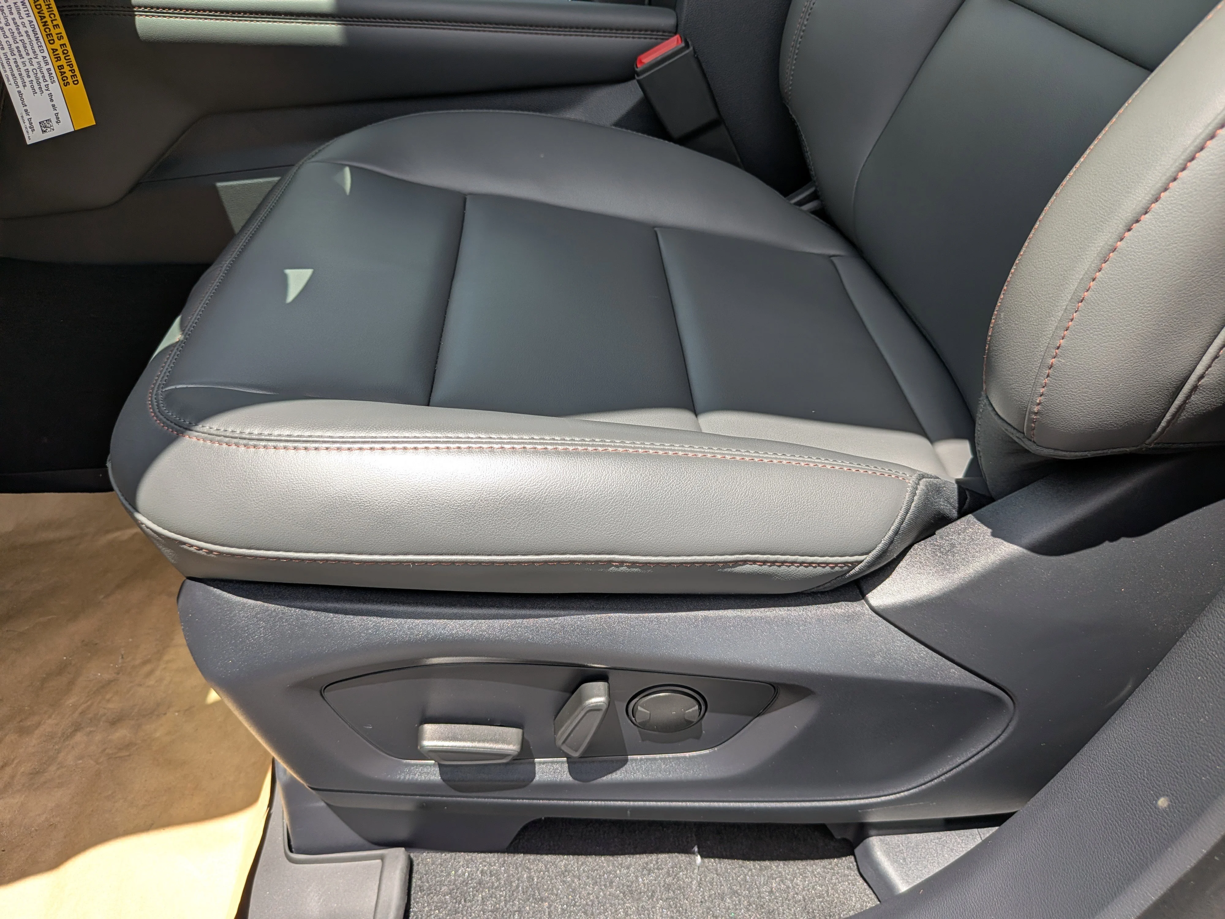 New 2026 Agate Black Metallic Ford Active image 18