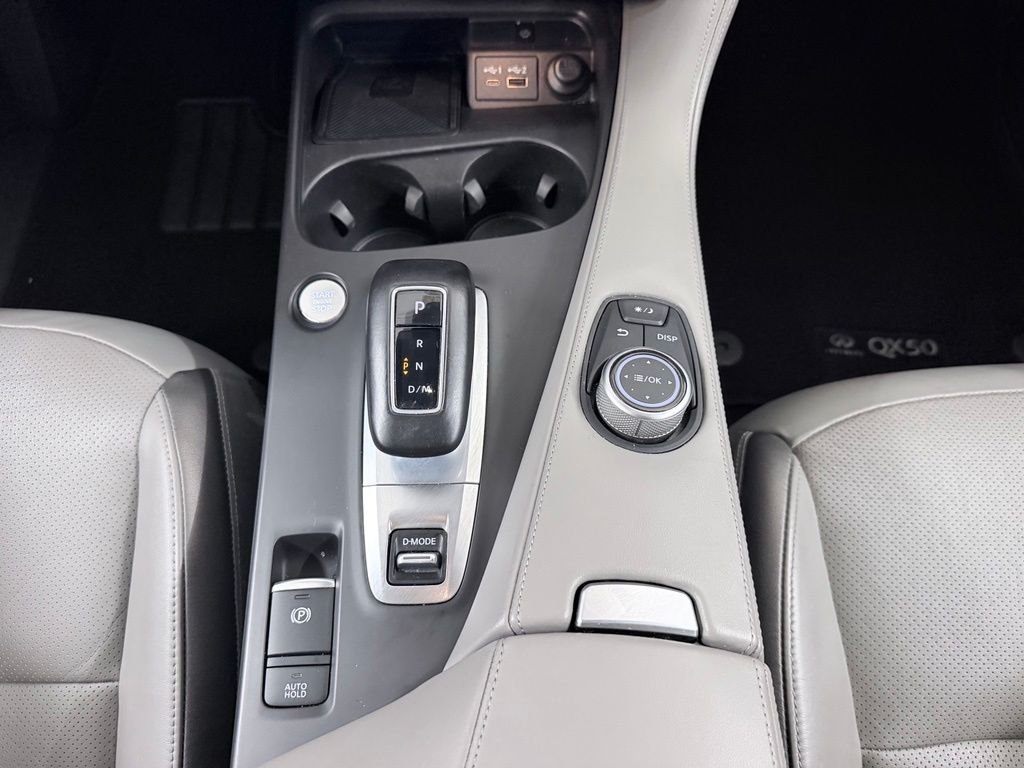Used 2023 Gray INFINITI LUXE image 26