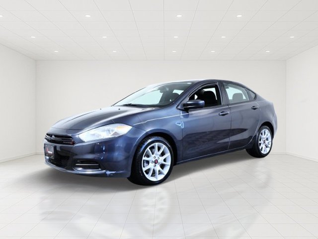 Used 2013 Gray Dodge SXT image 2