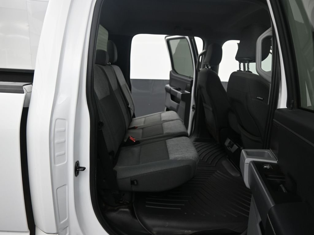 Used 2022 White Ford XLT image 34