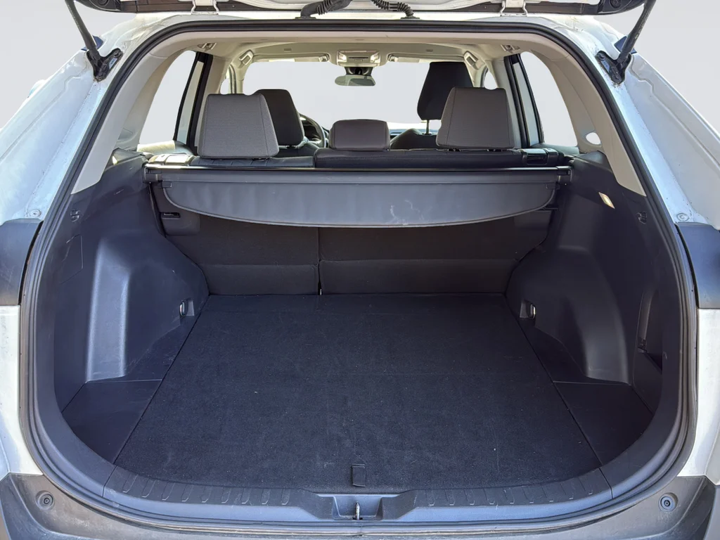 Used 2025 White Toyota XLE image 35