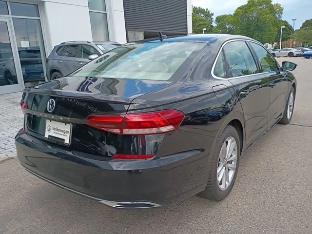 Used 2020 Black Volkswagen 2.0T SE image 8