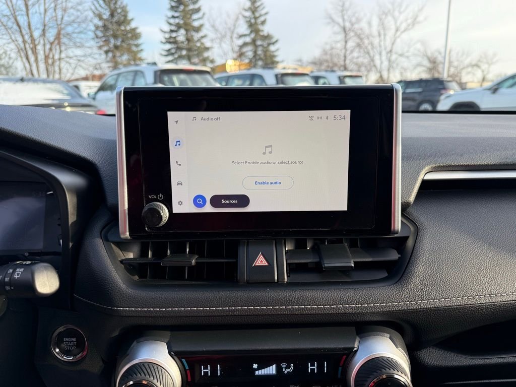 2023 Toyota RAV4 XLE - Photo 16