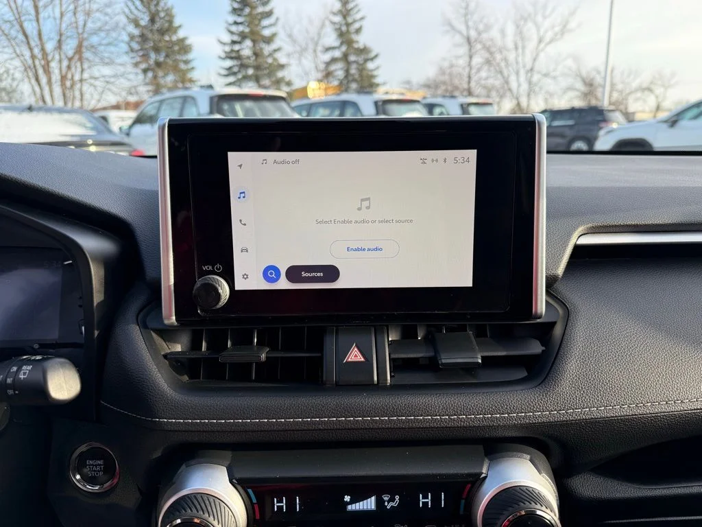 2023 Toyota RAV4 XLE - Photo 16