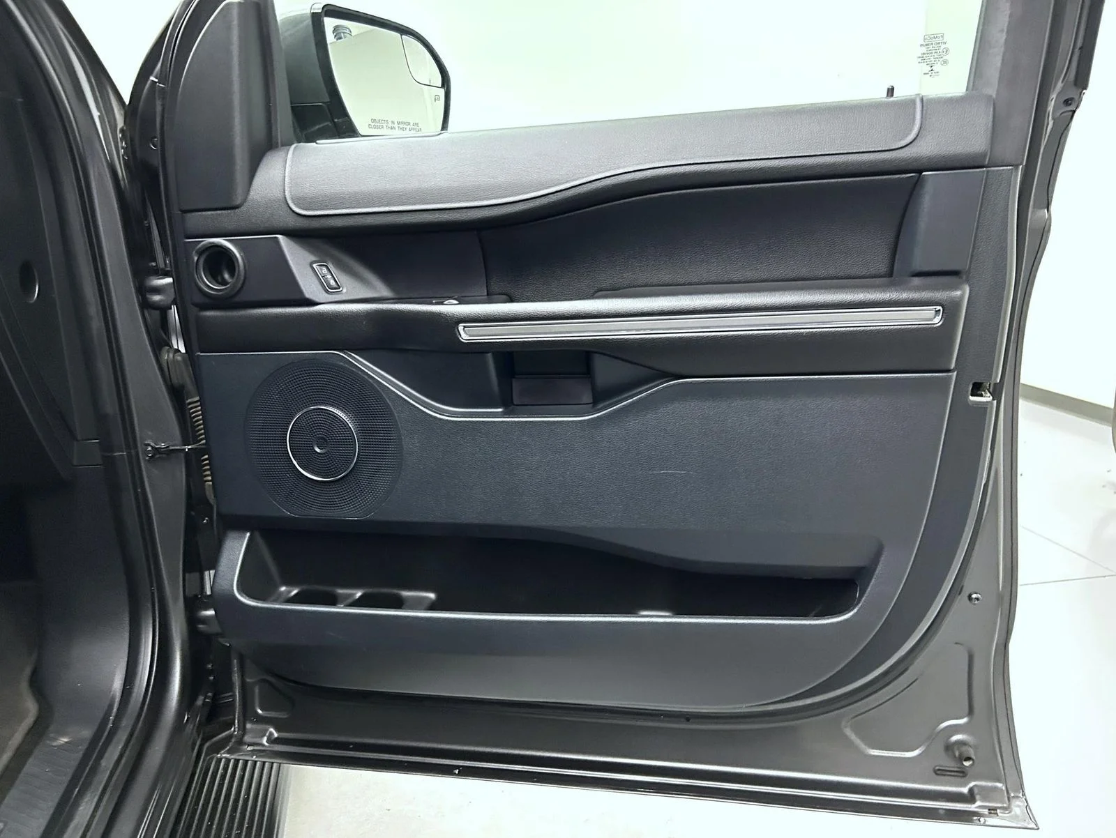 Used 2018 Gray Ford XLT image 16