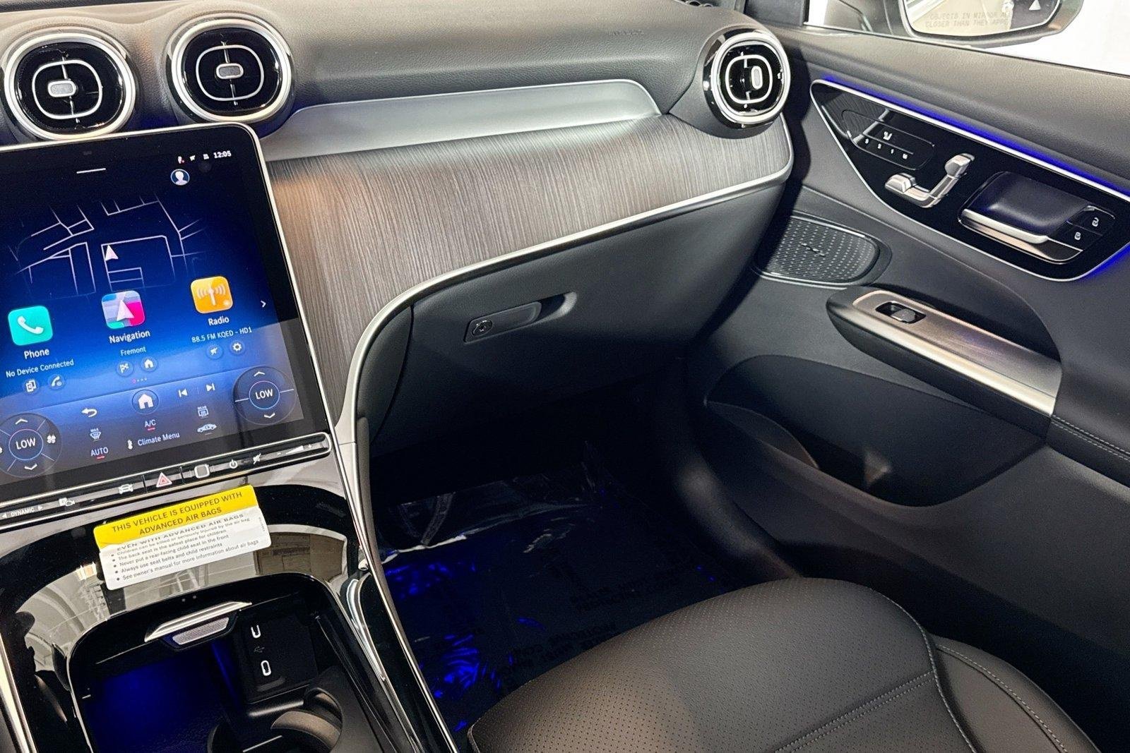 New 2026 Polar White Mercedes-Benz GLC 300 image 21
