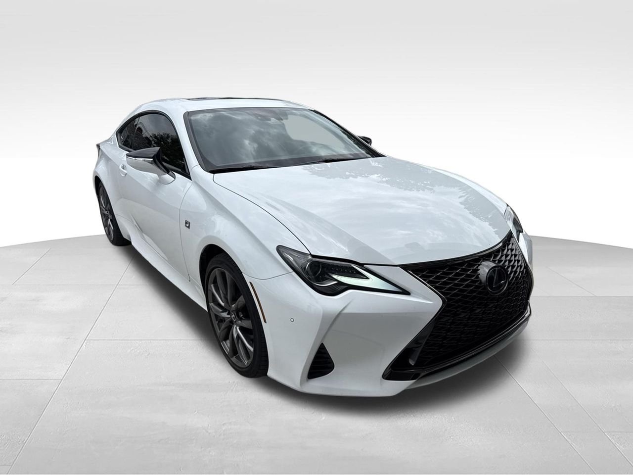 Used 2019 White Lexus 300 image 2
