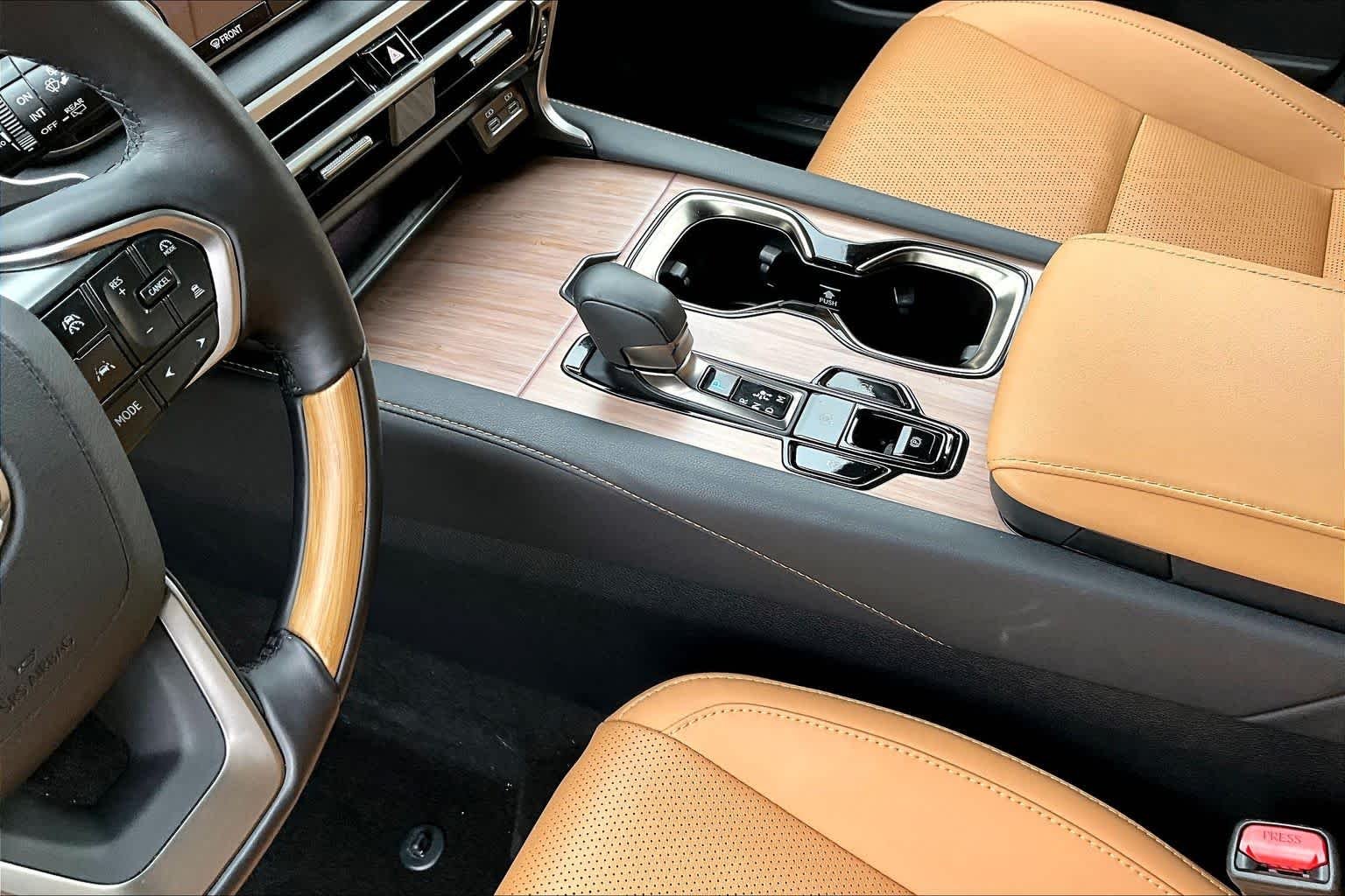 Used 2025 Caviar Lexus Premium Plus image 17