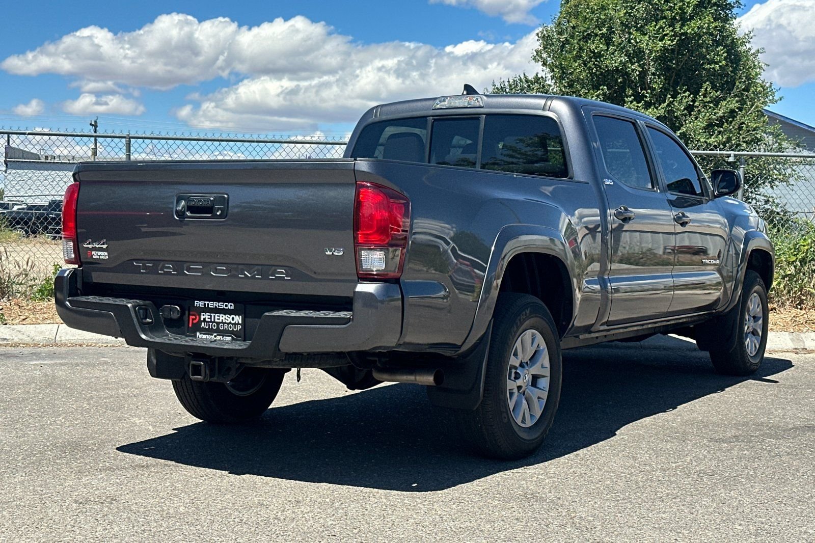 Used 2019  Toyota SR5 image 4