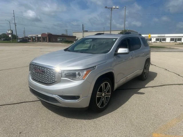 Used 2019 Quicksilver Metallic GMC Denali image 2