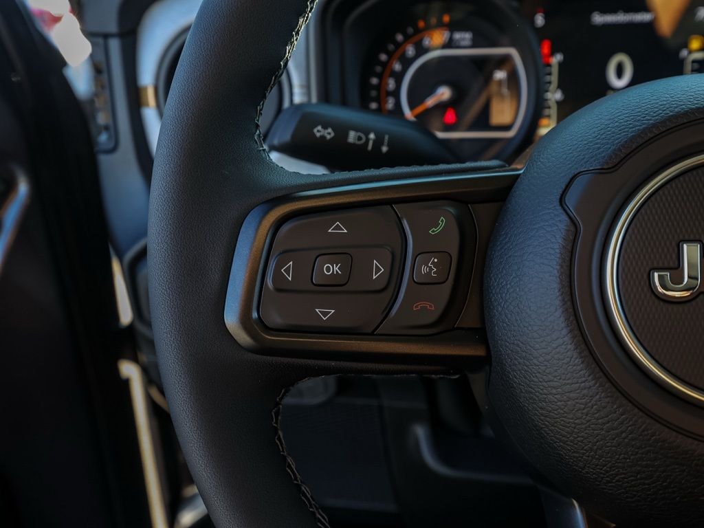 New 2026 Granite Crystal Metallic Clear-Coat Exterior Paint Jeep Willys image 24