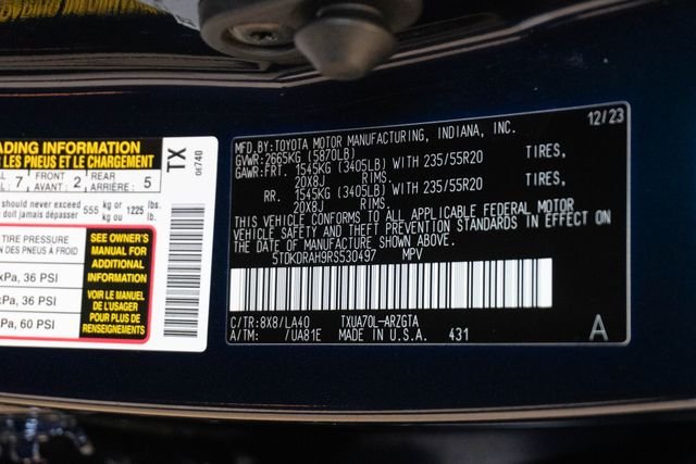Used 2024  Toyota Platinum image 47