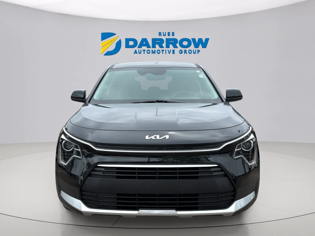 Used 2023 Black Kia LX image 8