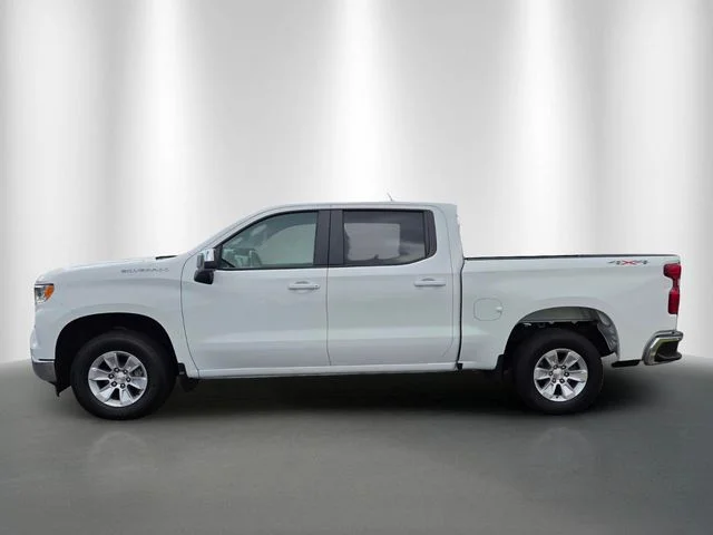 Used 2025 Summit White Chevrolet LT image 2