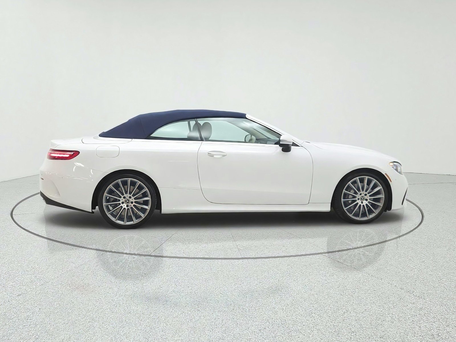 Certified Used 2022 MANUFAKTUR Moonlight White Mercedes-Benz E 450 RWD Cabriolet image 4