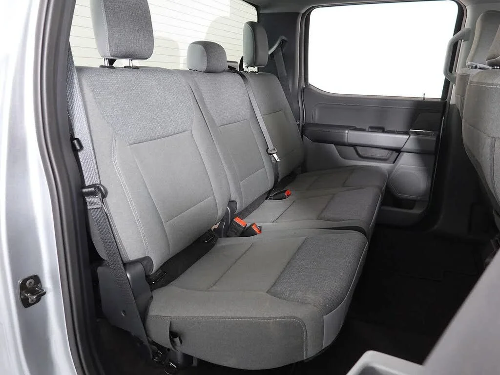 Used 2025 Silver Metallic Ford XLT image 15