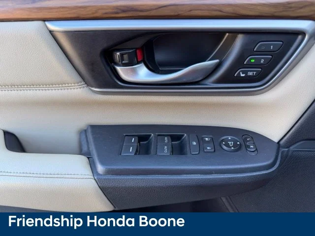 Used 2019 Red Honda Touring image 18