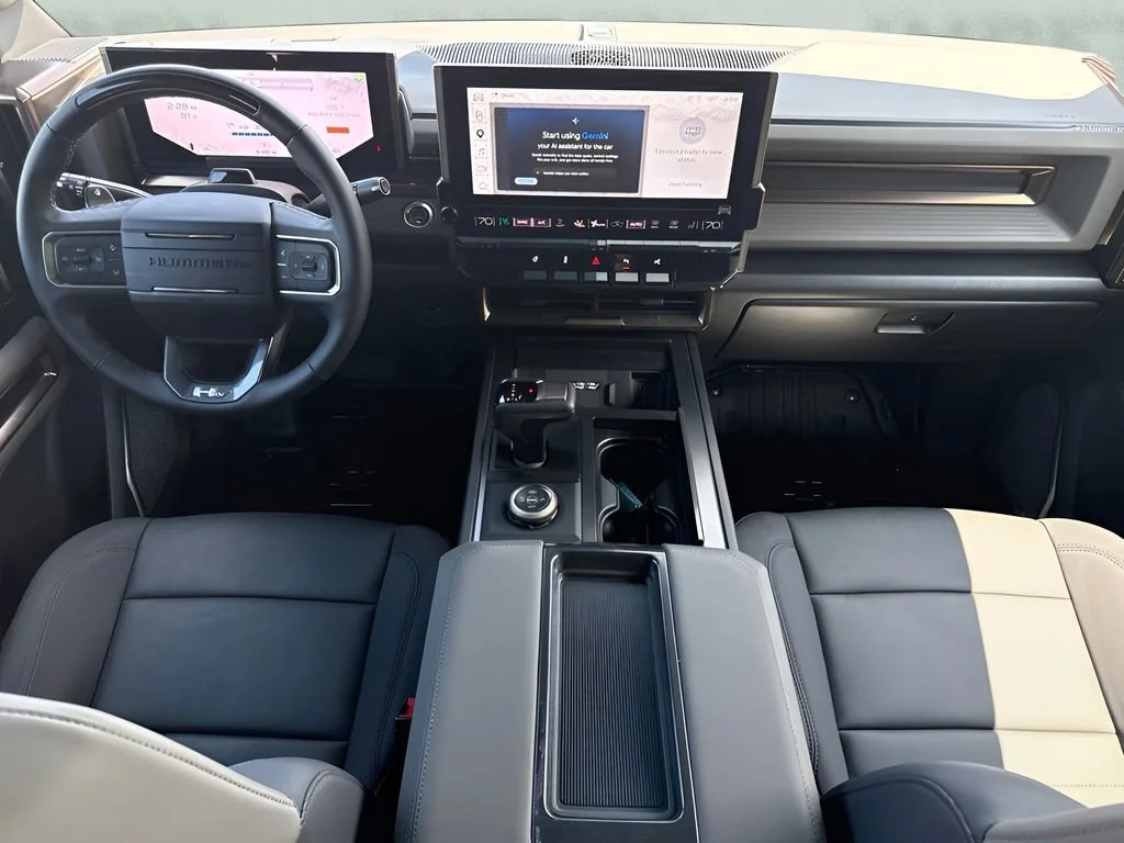 Used 2025 Void Black GMC 2X image 15