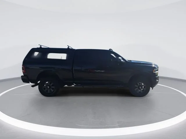 Used 2022 Black Ram Laramie image 9