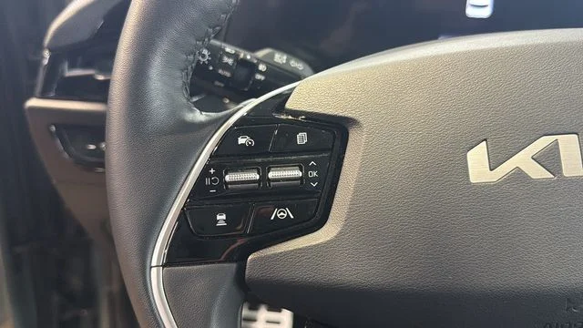 Certified Used 2023 Green Kia SX Touring image 23