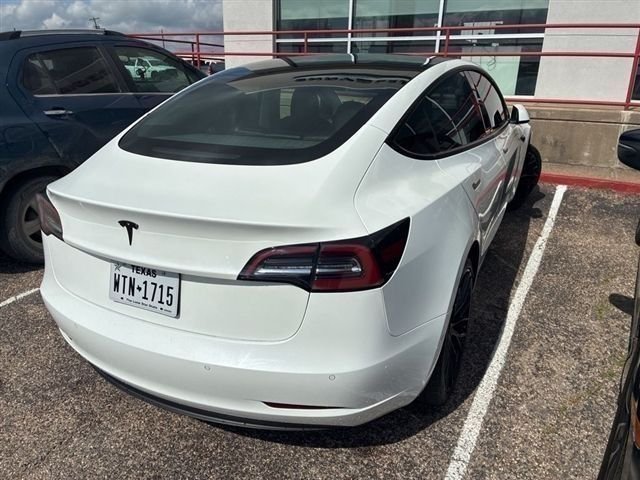 Used 2021  Tesla Standard Range Plus image 5