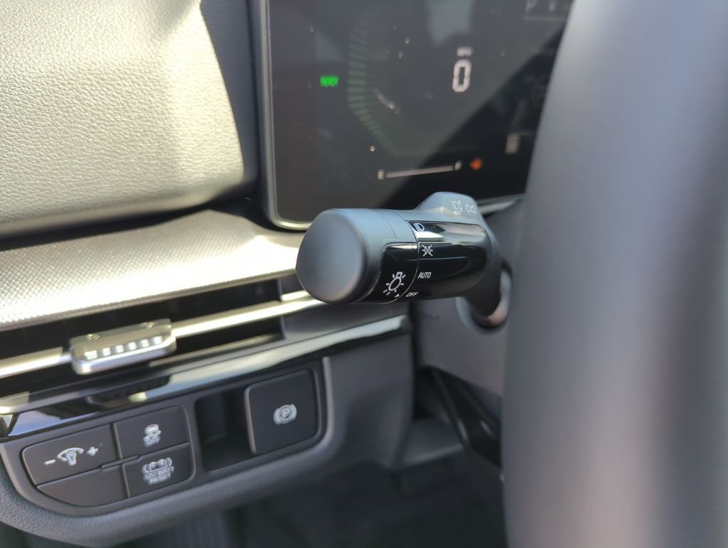 New 2026 Gravity Gray Kia LX image 21