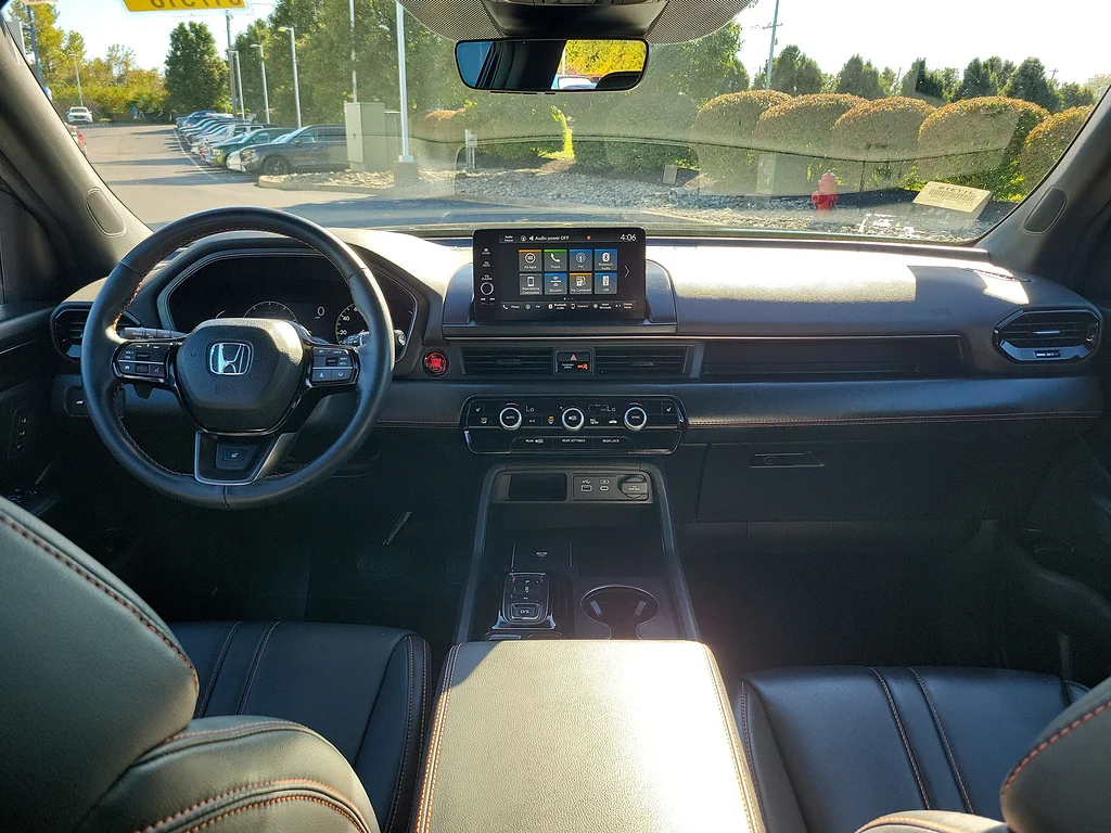 2024 Honda Pilot TrailSport, photo 9 of 12