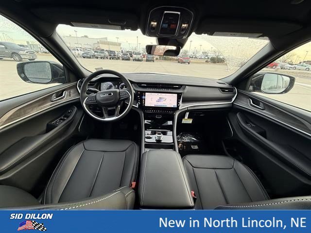 New 2026 Baltic Gray Metallic Clearcoat Jeep Limited image 13