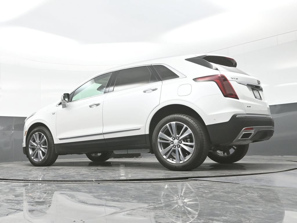 New 2026 Crystal White Tricoat Cadillac Premium Luxury image 26