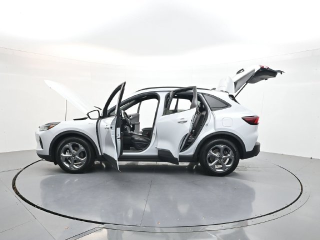 Used 2025 Silver Metallic Ford ST-Line image 47
