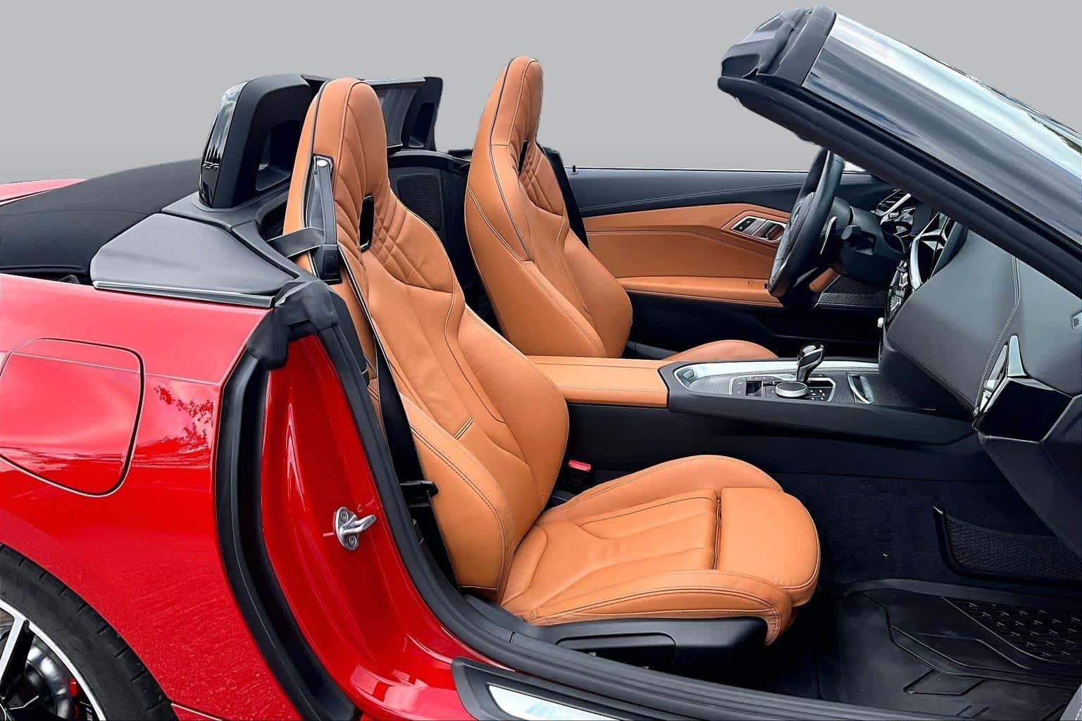 Used 2021 San Francisco Red Metallic BMW sDriveM40i image 9
