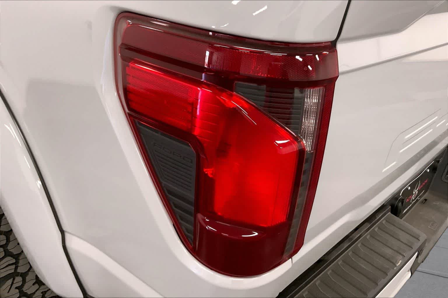 New 2026 Avalanche Ford XLT image 14