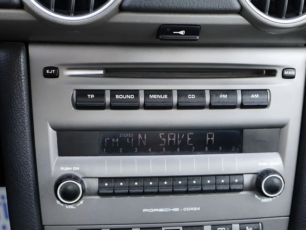 Used 2007  Porsche Base image 20