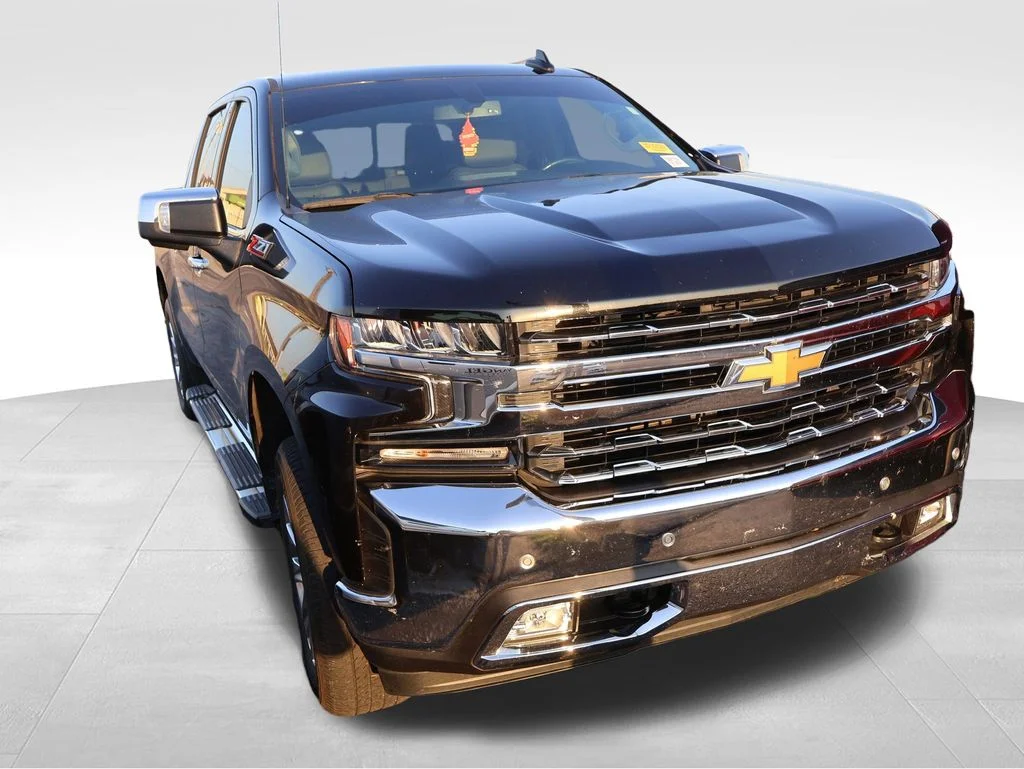 Used 2019 Black Chevrolet LTZ image 13
