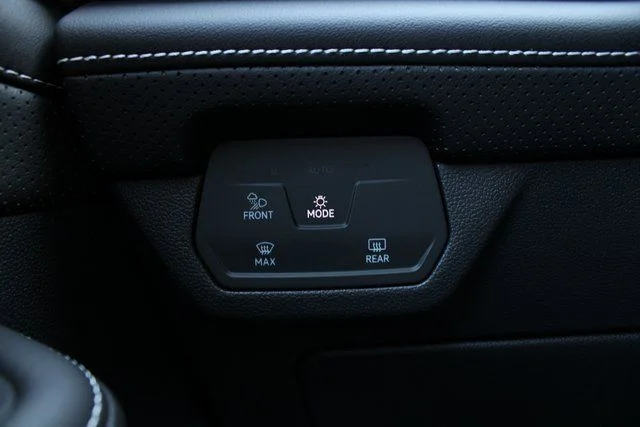 2026 Volkswagen Atlas SE w/Tech - Photo 20