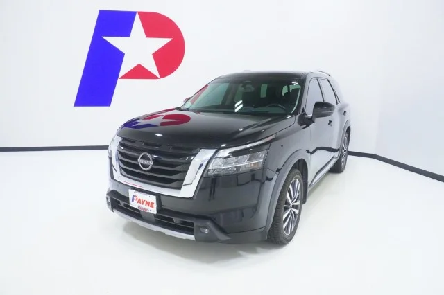 Used 2022 BLACK Nissan Platinum image 1