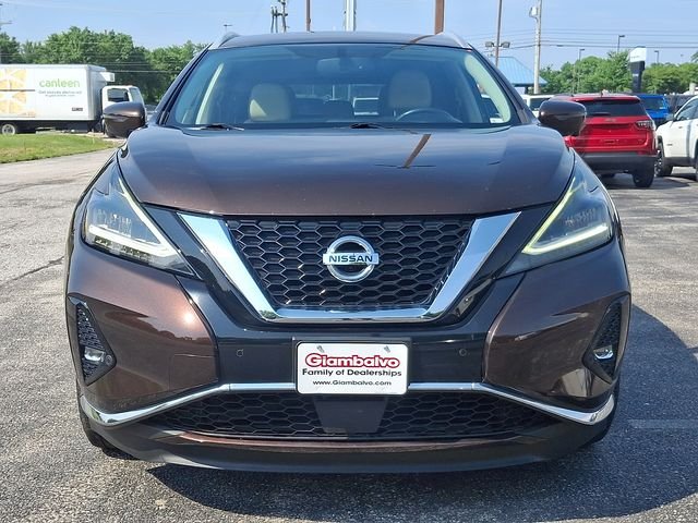 Used 2019 Brown Nissan SL image 3